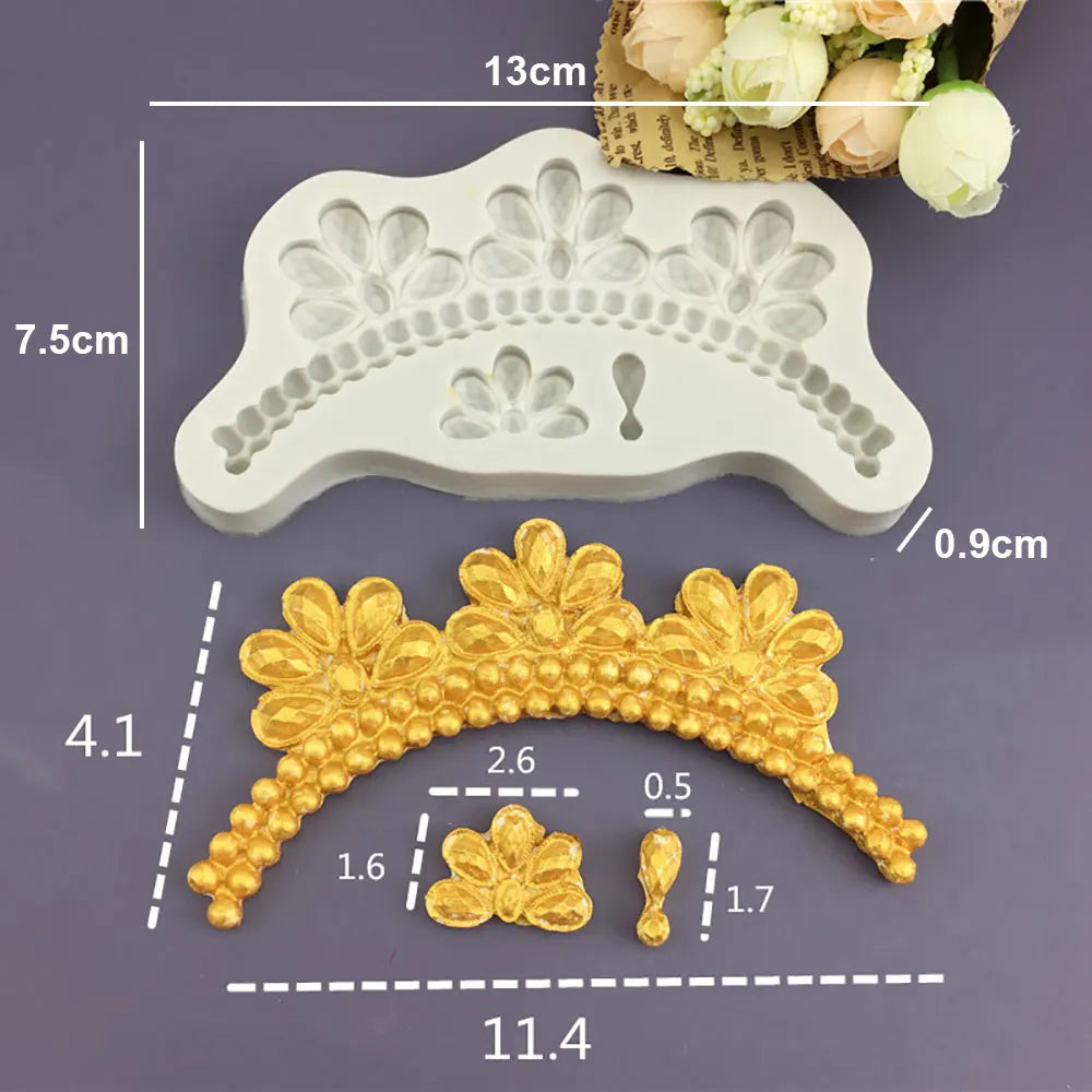 Silicone World DIY Baking Fondant Silicone Mold Handmade Sugar Flipping Cake Edge Decoration Mold Totem Gemstone Relief Mould