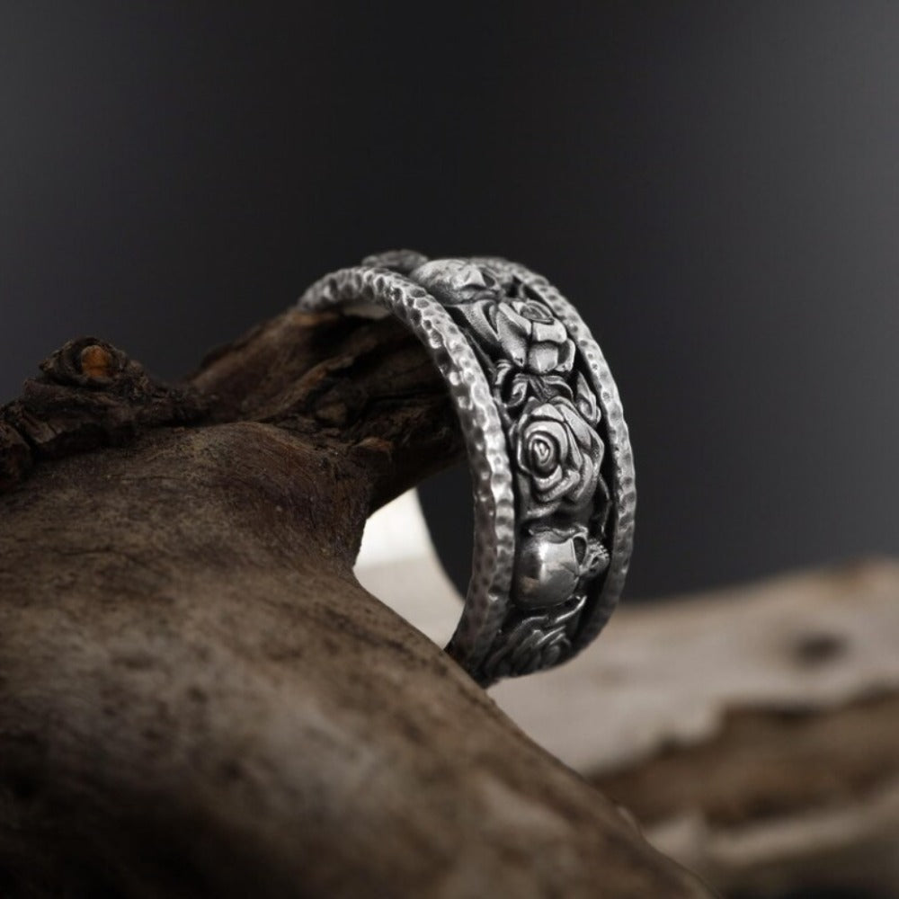 Creative Skull Flower Men's Ring | Simple Punk European & American Style, 2025 New Retro Design, Perfect as a Christmas Gift
