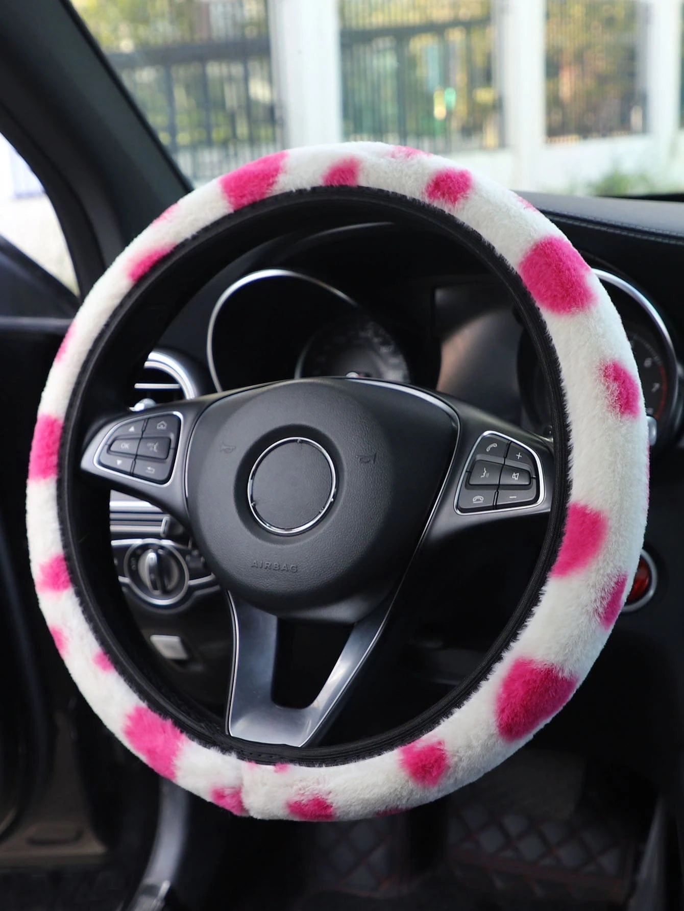 MEIKAXIU 1Pc Plush Heart Shape Steering Wheel Cover, Warm for Winter Car Interior Accessories