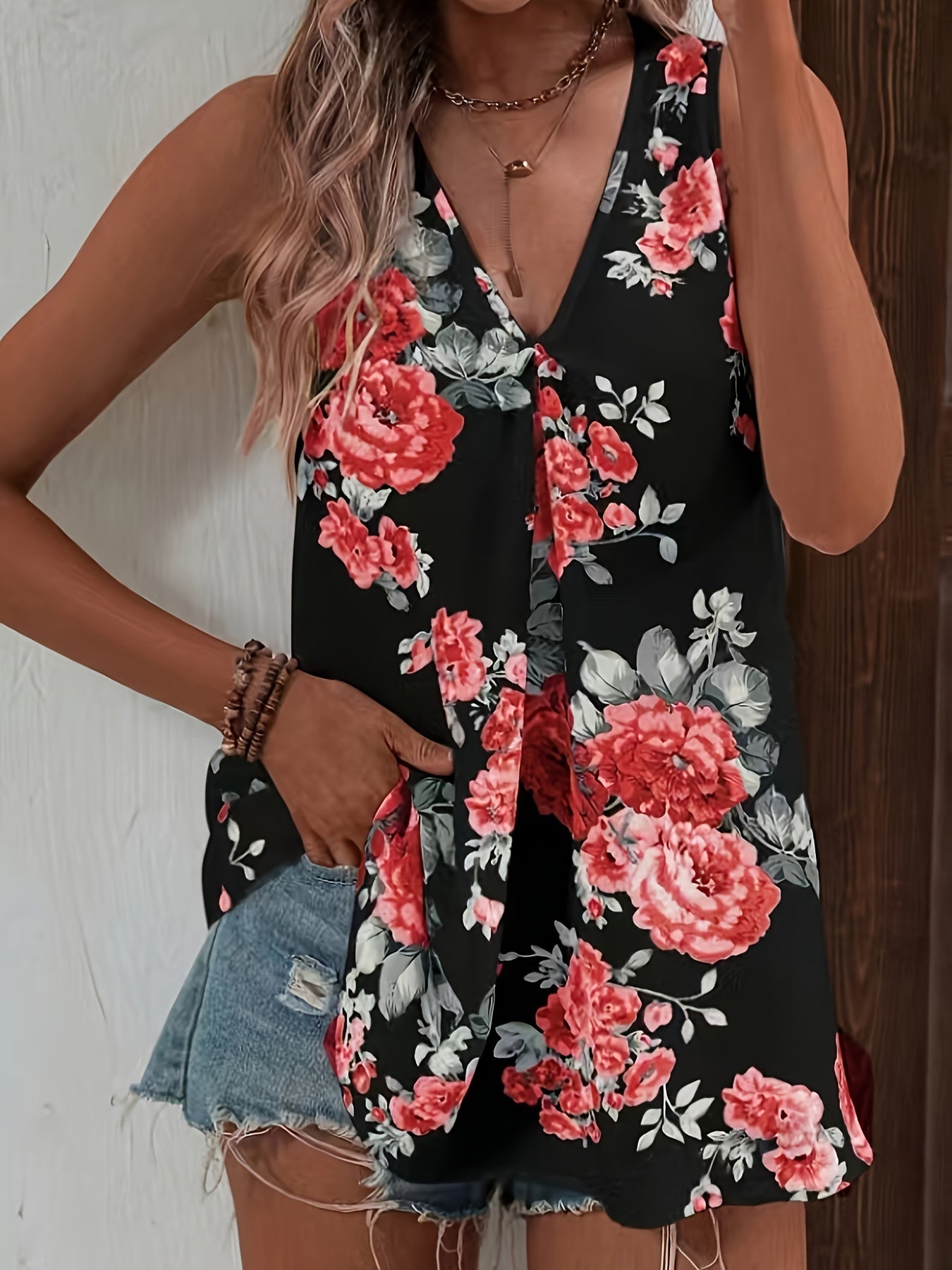 Chic Floral Print V-Neck Blouse - Stylish Sleeveless Top for Spring & Summer - Breathable Casual Wear for Women