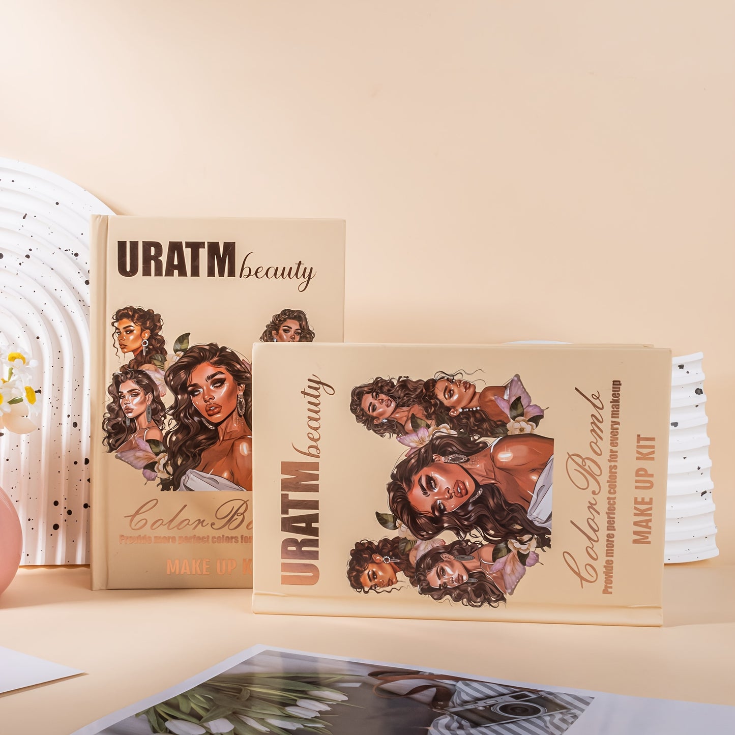 A 43-Color Makeup Palette Designed Like a Book, Featuring Matte Contour And Blush Shades, Shimmering Glitter Highlighter Powder, And Versatile Makeup Options