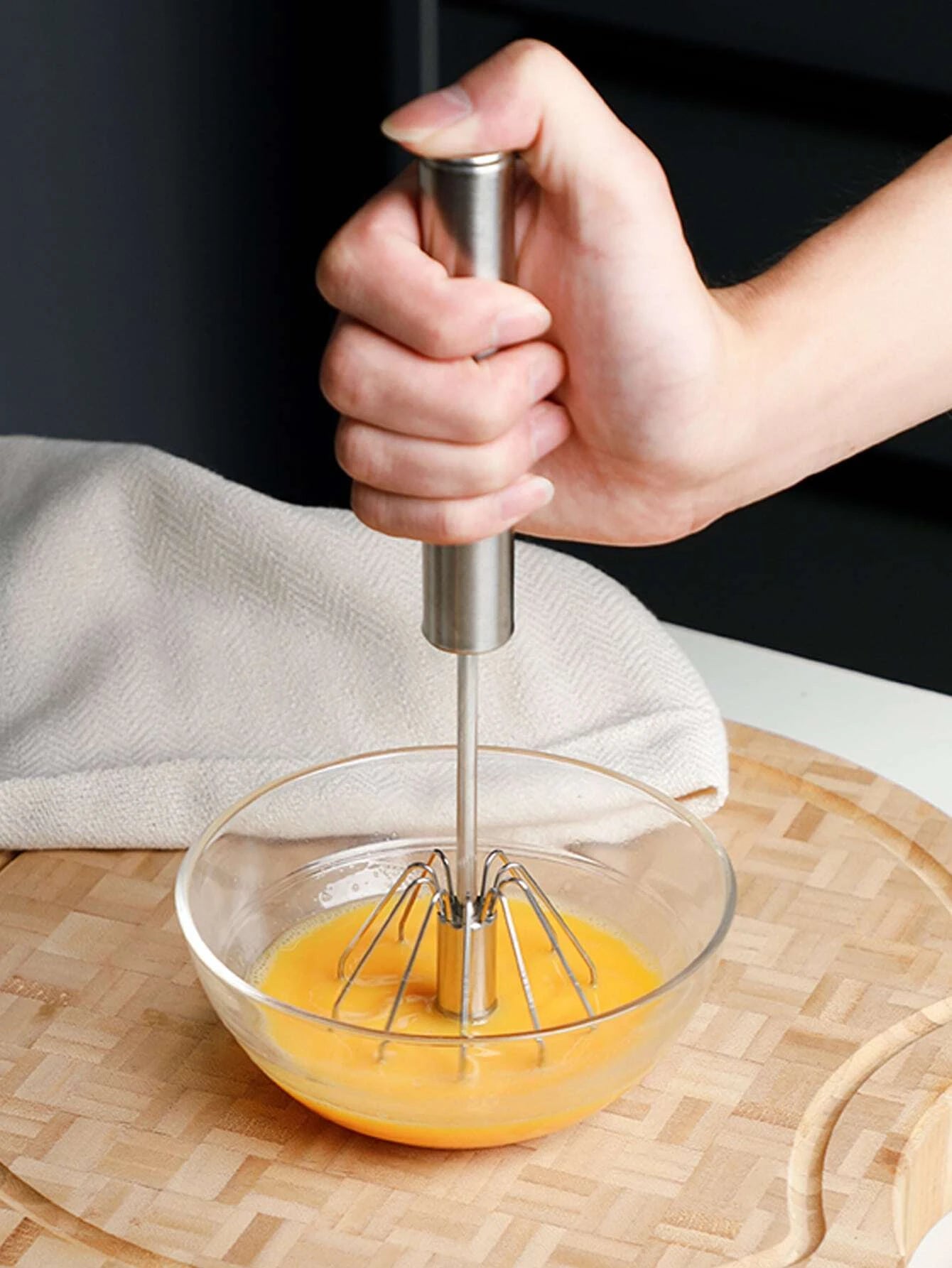 Household Semi-Automatic Rotating Egg Beater,304 Stainless Self Turning Cream Utensil Whisk,Manual Mixer Kitchen Tool