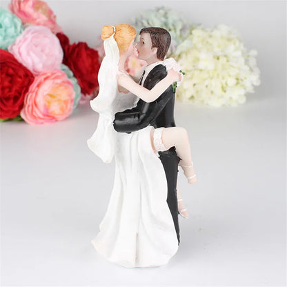 Romantic Bride & Groom Resin Figurine – Wedding Cake Topper for Valentine’s, Engagements & Anniversary Celebrations