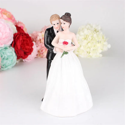 Romantic Bride & Groom Resin Figurine – Wedding Cake Topper for Valentine’s, Engagements & Anniversary Celebrations