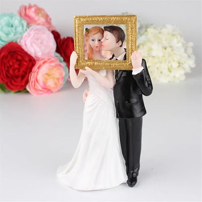 Romantic Bride & Groom Resin Figurine – Wedding Cake Topper for Valentine’s, Engagements & Anniversary Celebrations