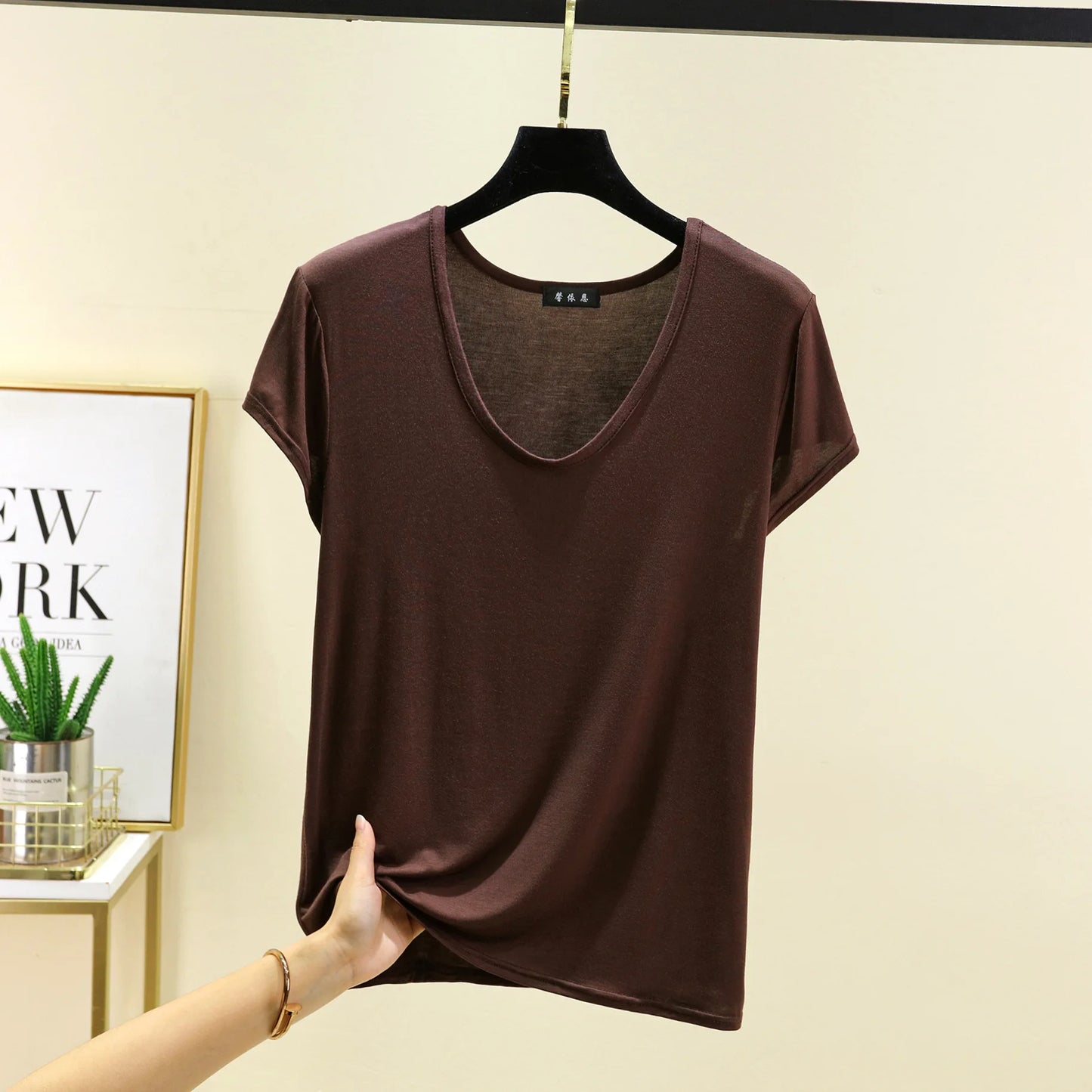 Women’s Plus Size U‑Neck Modal T‑Shirt (L–6XL) – Short Sleeve Solid Color Loose Tee