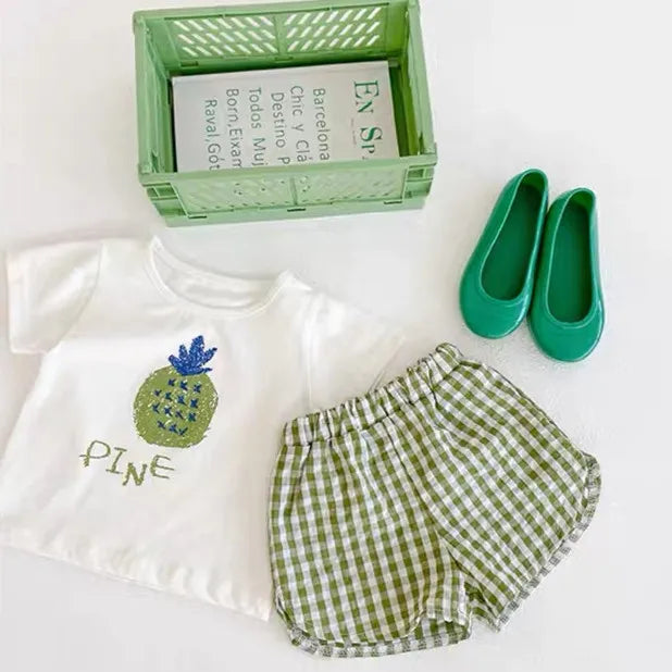 Baby Girl 2‑Piece Fruit Print T‑Shirt & Plaid Shorts Outfit