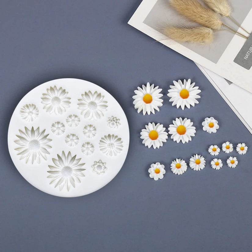 Daisy Wild Chrysanthemum Flower Silicone Sugarcraft Mold Fondant Cake Decorating Tools Candy Clay Cupcake Chocolate Baking Mold