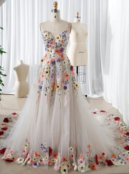 3D Flower Applique Wedding Dress Lace Embroidery Tulle Bridal Gown Strapless Puffy Prom Dress A Line Beach Bridal Gowns