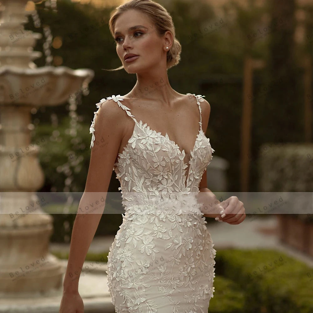 Exquisite Wedding Dresses Gorgeous Bridal Gowns Lace Tiered Robes Spaghetti Straps Backless 2025