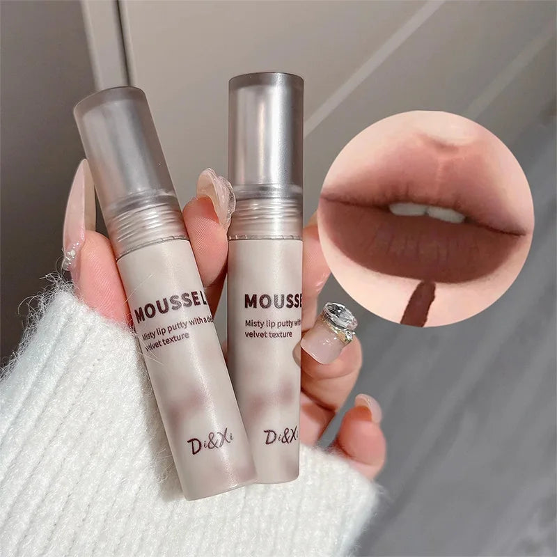 Matte Black Waterproof Lip Mud – Gothic Velvet Mousse Lipstick, Non‑Stick & Moisturizing