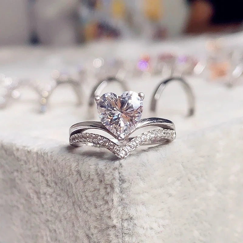 Delicate Silver Color White Zircon Stones Heart Rings