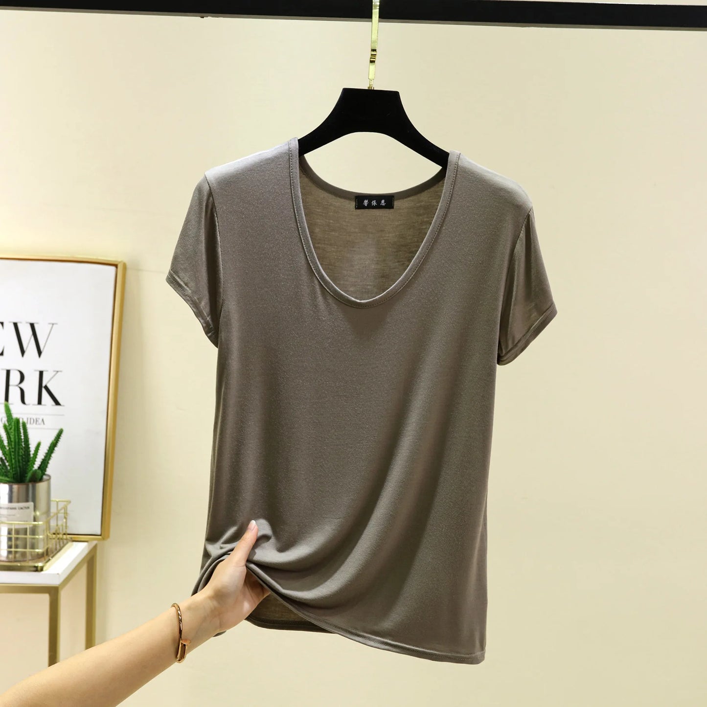 Women’s Plus Size U‑Neck Modal T‑Shirt (L–6XL) – Short Sleeve Solid Color Loose Tee