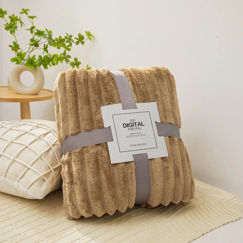 VividTwill 1pc Fluffy Coral Velvet Blanket Air-Conditioned Flannel Plush Comfortable Thickened Warm Soft Throw Blanket Bed Cover