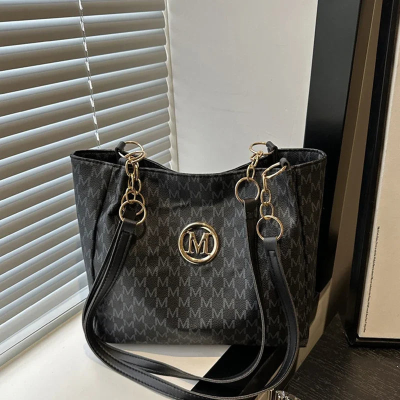 Retro M Letter Women's Shoulder Bag Luxury High Quality Handbag Fashion Large Capacity Tote Bag New Trend Versatile Underarm Bag