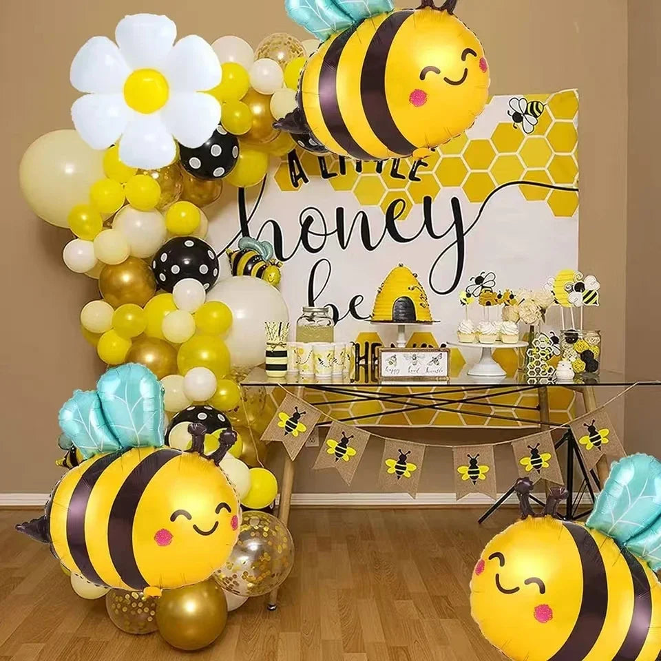 Large Bee & White Daisy Foil Balloon for Kids’ Party Décor