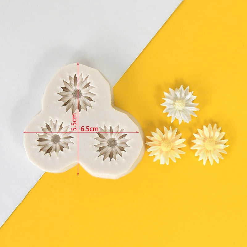 3D Mini Daisy Flower Silicone Mold Fondant Cake Decorating Tool Wedding Birthday Party Chocolate Candy Decor Pastry Baking Mould