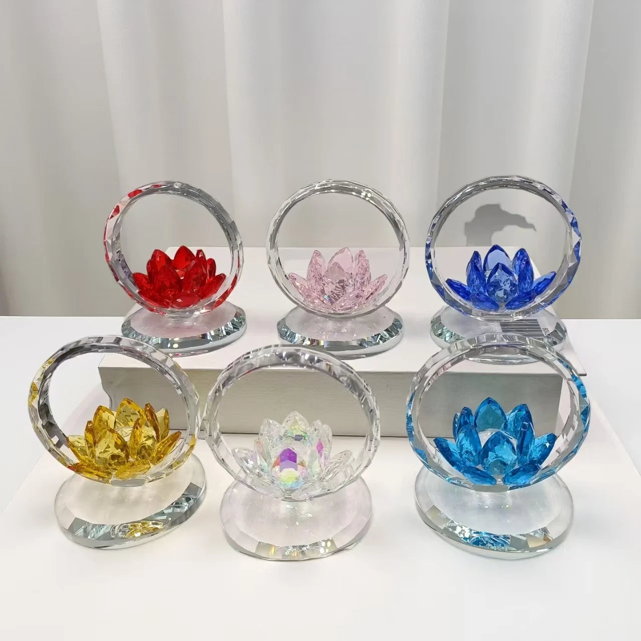 1pc New crystal pink lotus ornament: suitable for counter decoration, car interior decoration, Buddhist hall, living room, offic