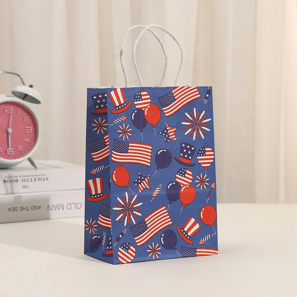 6Pcs Independence Day Theme Party Paper Gift Bags American Flag Patriotic Candy Packing Bag 4th of July Party Party Decoration