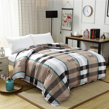 Cozy and Stylish Plaid Duvet Cover Set for Queen or King Size Beds - Includes 220x240 Quilt Cover, Comforter Cover, and Matching