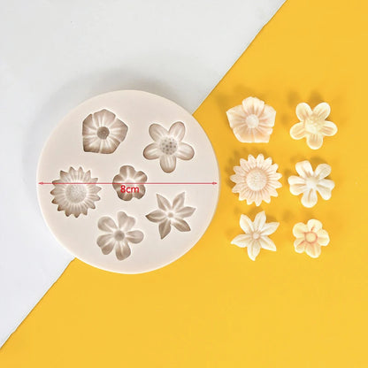 3D Mini Daisy Flower Silicone Mold Fondant Cake Decorating Tool Wedding Birthday Party Chocolate Candy Decor Pastry Baking Mould