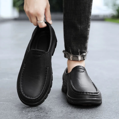 Men’s Four‑Season Anti‑Slip Chef Shoes – Oil‑Resistant, Soft‑Sole, Business Casual Work Leather