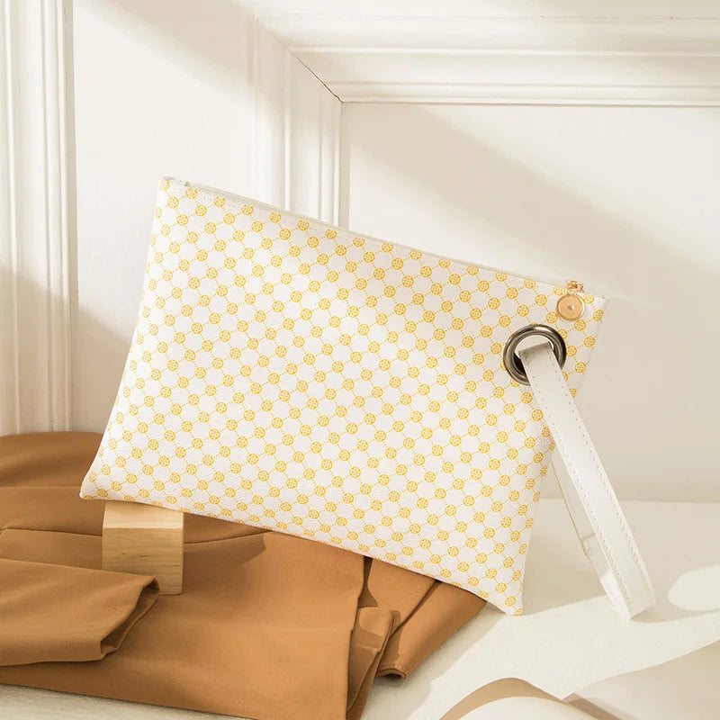 Women’s PU Leather Wristlet – Envelope‑Style Portable Clutch Wallet & Patterned Handbag
