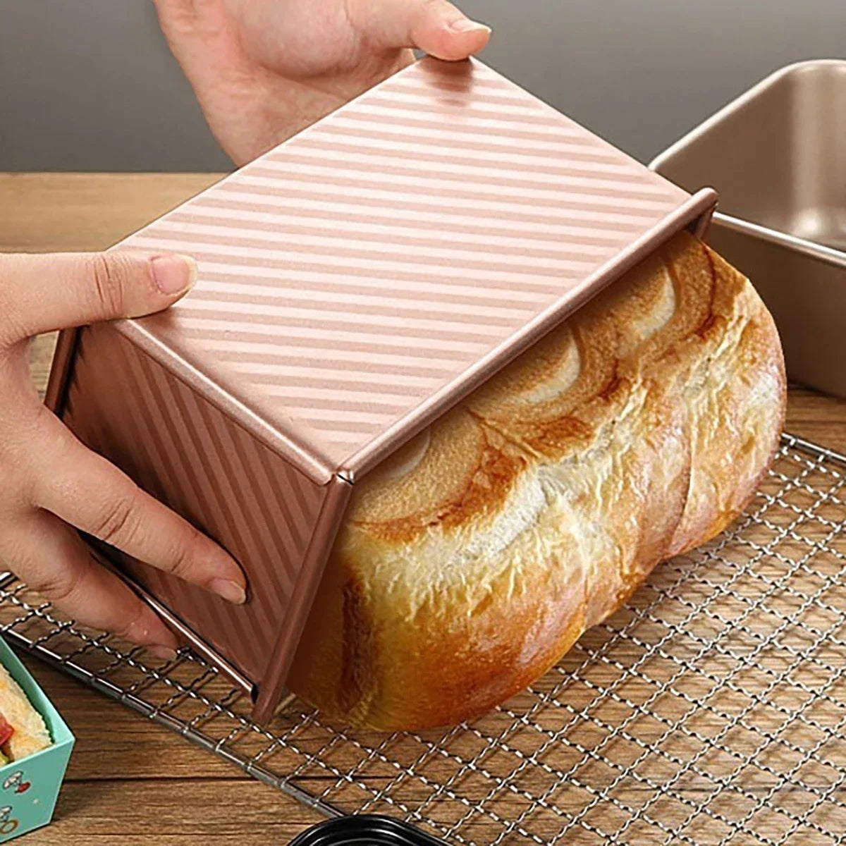 Non‑Stick Toast Mold with Lid – Home Baking Bread & Cake Pan