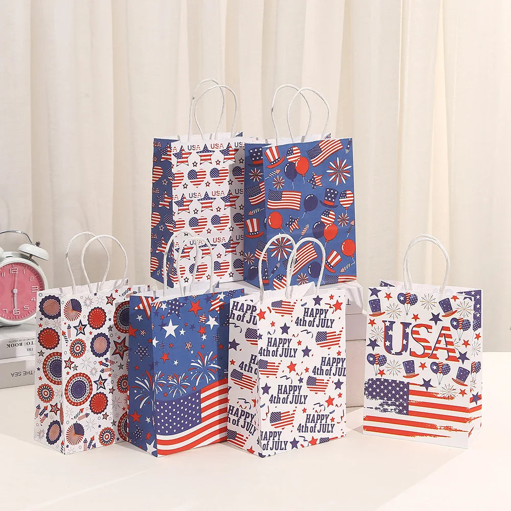 6Pcs Independence Day Theme Party Paper Gift Bags American Flag Patriotic Candy Packing Bag 4th of July Party Party Decoration