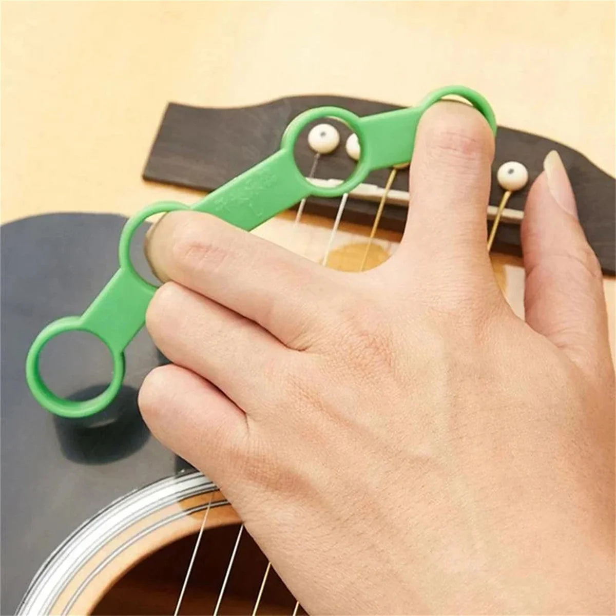 Musical Instrument Finger Expander Guitar Training Span Trainer Expansion Trainers Tool Beginner Accessories Hand Exerciser