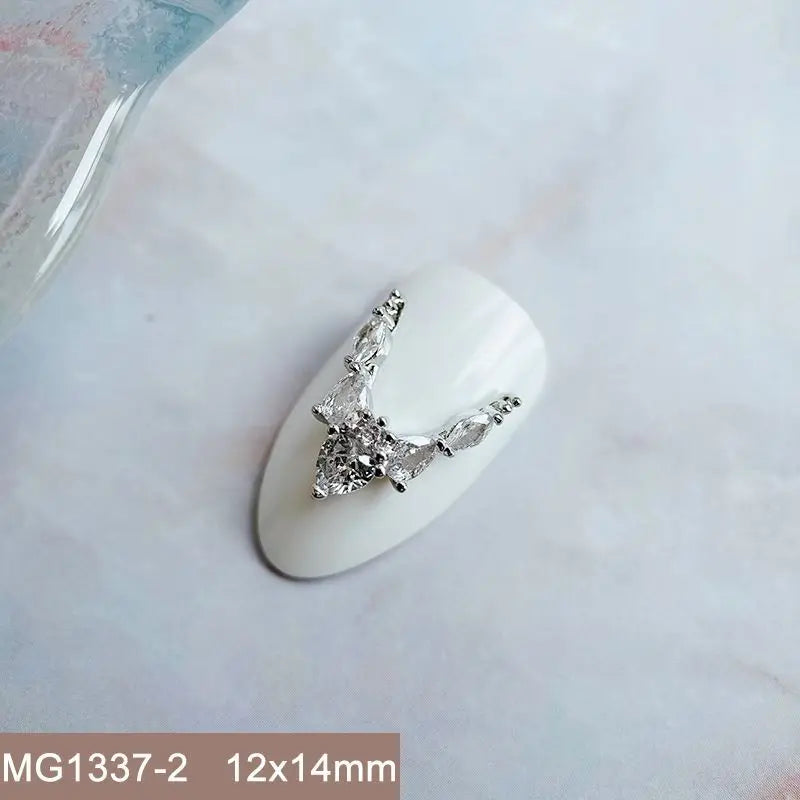 10pcs/lot Luxury No Fading Bow Butterfly Arc Nail Art Parts Zircon Crystal Manicure Nails Accesorios Supplies Decorations Charms