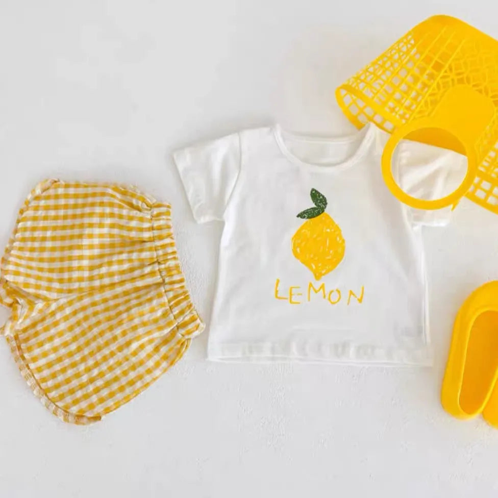 Baby Girl 2‑Piece Fruit Print T‑Shirt & Plaid Shorts Outfit