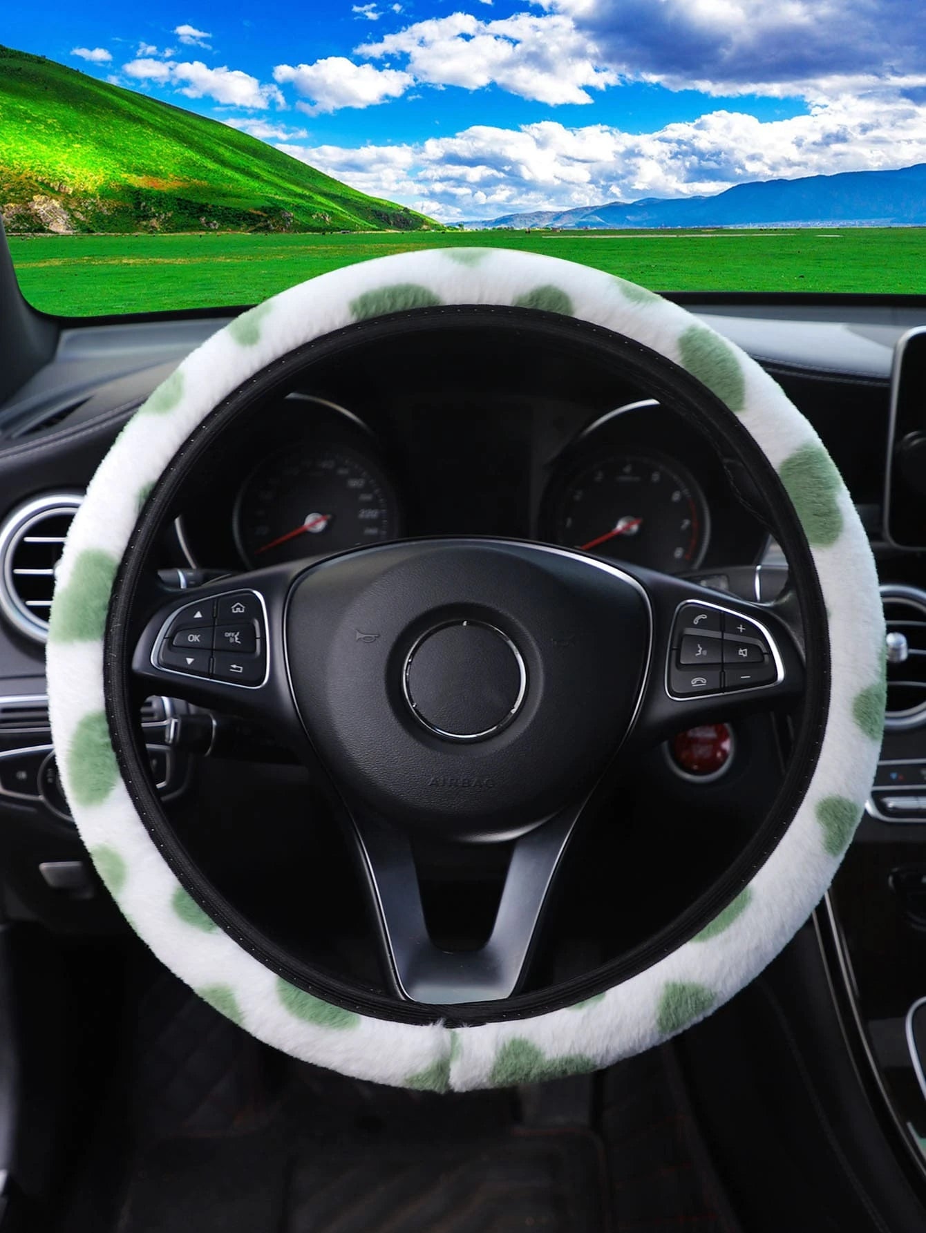 MEIKAXIU 1Pc Plush Heart Shape Steering Wheel Cover, Warm for Winter Car Interior Accessories