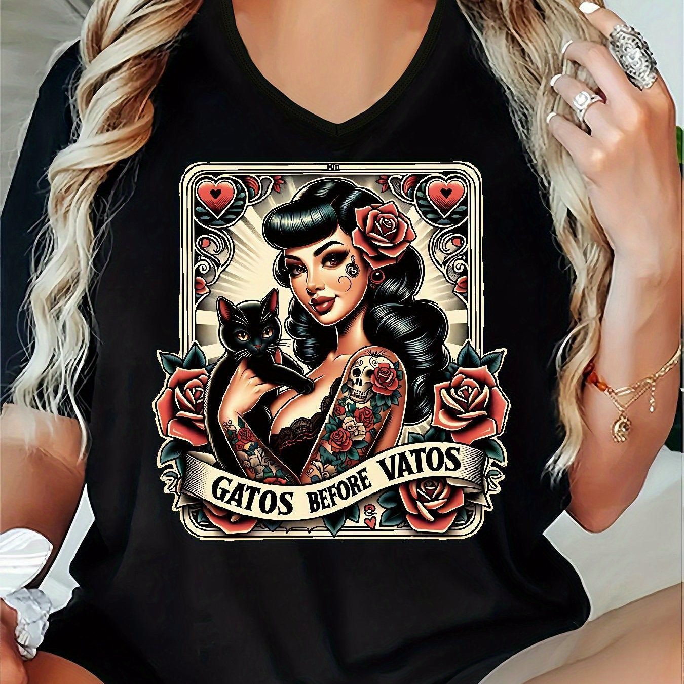 Women's Black "Gatos Before Vatos" Cat & Spanish Phrase T-Shirt - Short Sleeve Round Neck Casual Summer Top with Flower & Cat Pattern, Stretchy Spring Blouse for Spanish Speakers/Cat Lovers